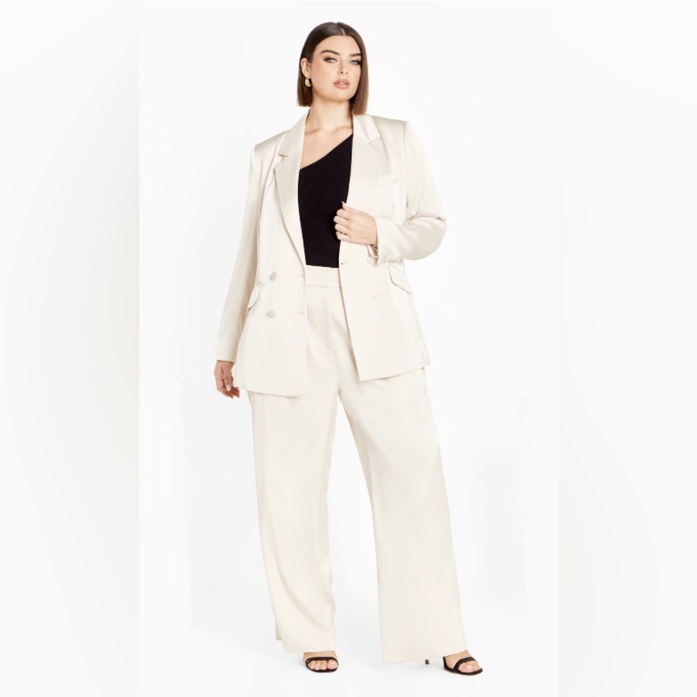 City Chic Rylie Jacket in “Oat” Satin Blazer L/20
